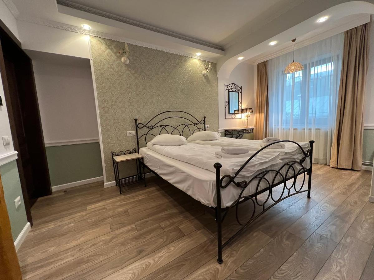 Hotel Boutique Cathedral Plaza Residences Room For Rent Downtown Bucareste Exterior foto