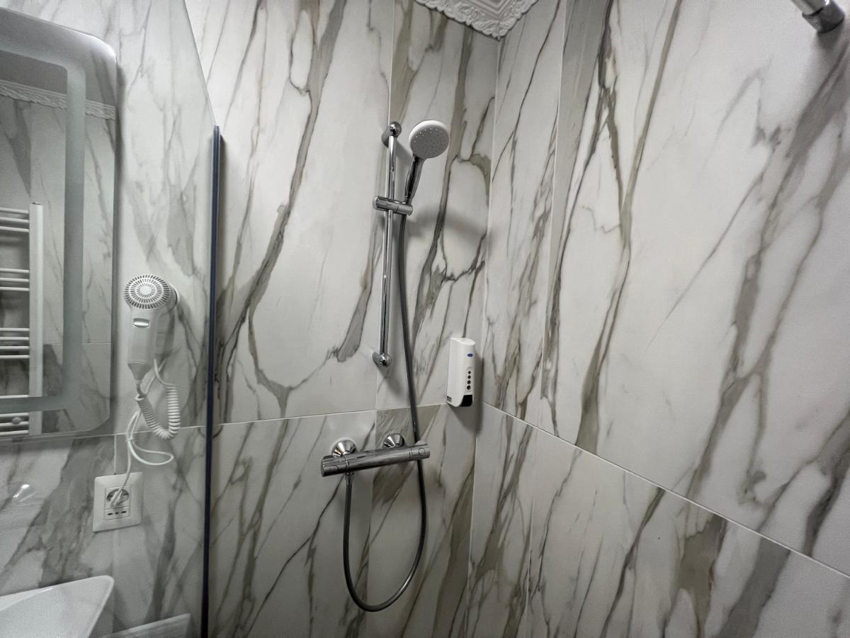 Hotel Boutique Cathedral Plaza Residences Room For Rent Downtown Bucareste Exterior foto