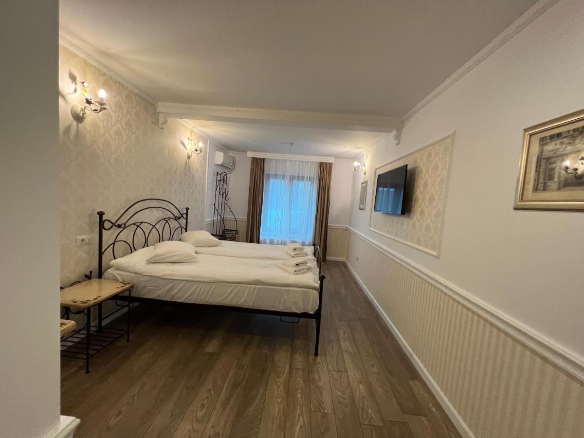 Hotel Boutique Cathedral Plaza Residences Room For Rent Downtown Bucareste Exterior foto