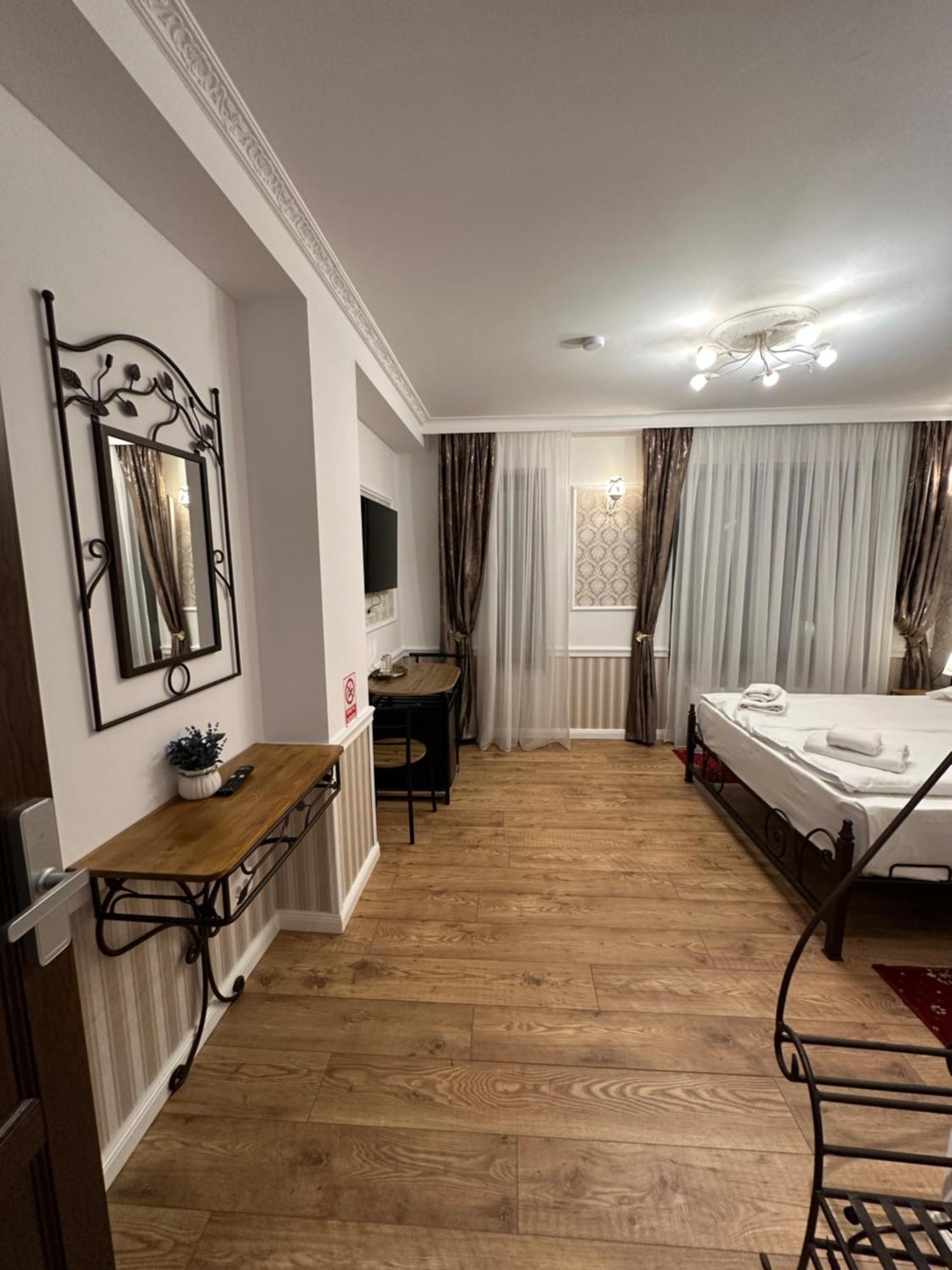 Hotel Boutique Cathedral Plaza Residences Room For Rent Downtown Bucareste Exterior foto