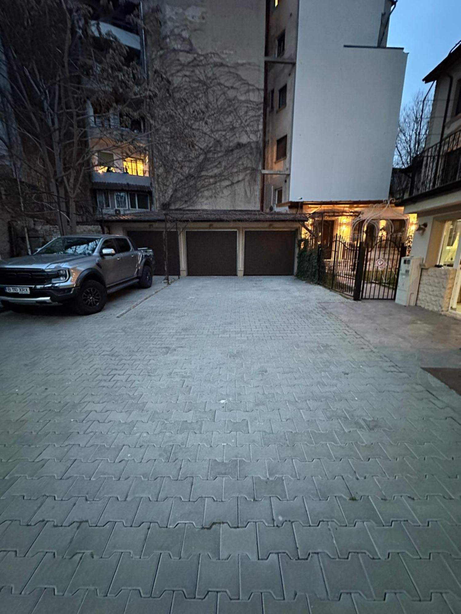 Hotel Boutique Cathedral Plaza Residences Room For Rent Downtown Bucareste Exterior foto